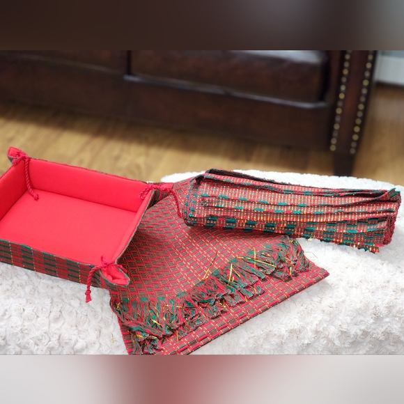 Table runner set - Picture 2 of 7